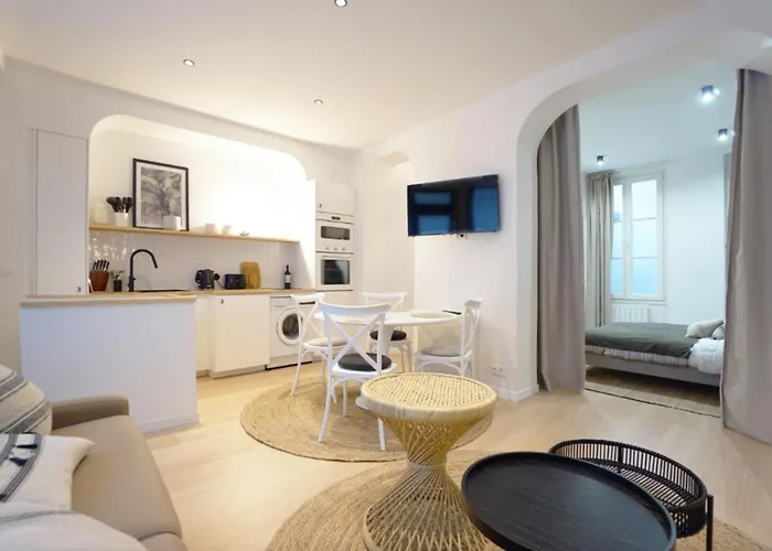 شقة Ideally Located In 15 باريس