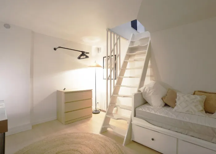 Ideally Located In 15